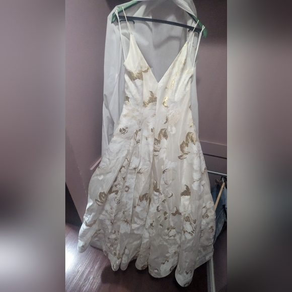 Dear Heart "Goldie" Wedding Dress (Size 8) - Picture 2 of 7